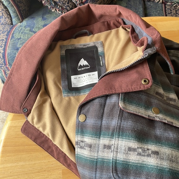 BURTON Dunmore! 1 of the RAREST Burton coats! You won't find it ANYWHERE! - Picture 6 of 6